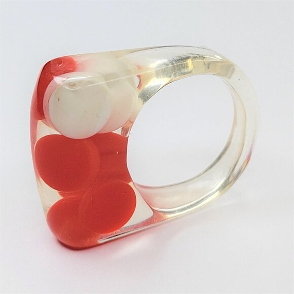 Lucite Resin Rings Clear See Through Red and White Beads Rectangular Ring - Picture 5 of 8